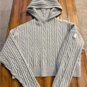 ALO Yoga Men’s Light Gray Cable-Knit Hooded Sweater